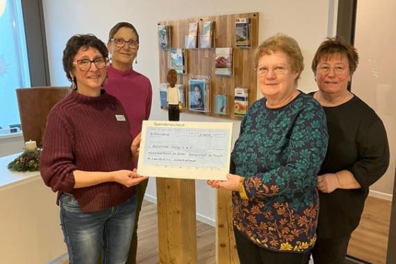 PM_Rhein-Wied Hospiz_Spenden Frauen St. Laurentius Niederbreitbach_2025-12-10
